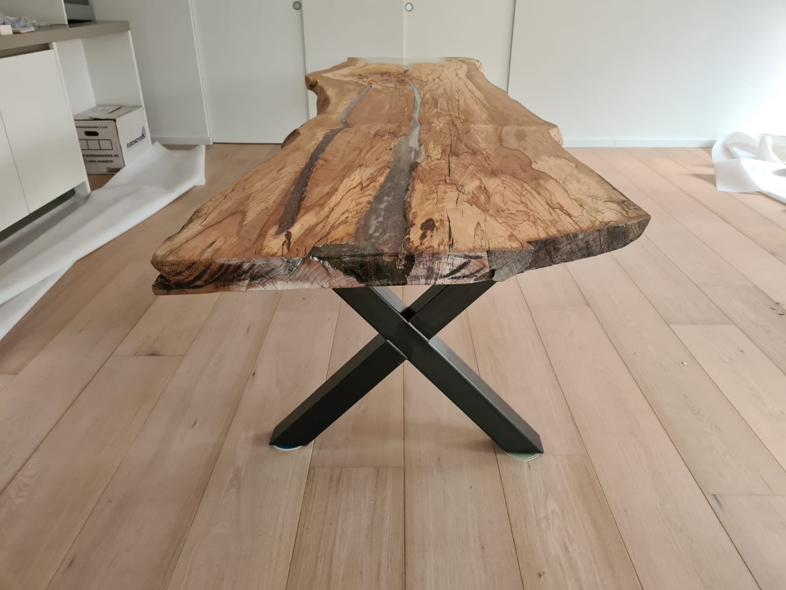 Tafel van massief hout op maat in Hillegersberg